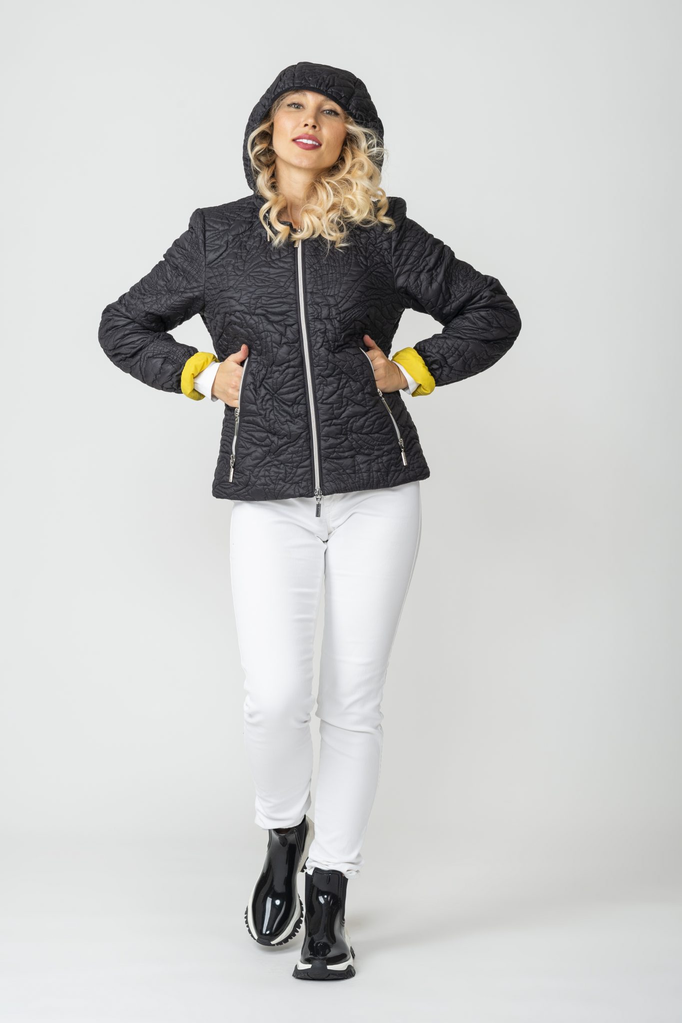 JACKET 