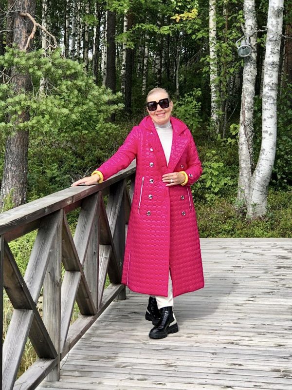 FRIDA Trench Pink Quilted Long Coat with hood front