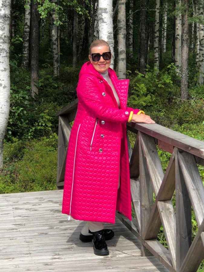 FRIDA Trench Pink Quilted Long Coat with hood right side