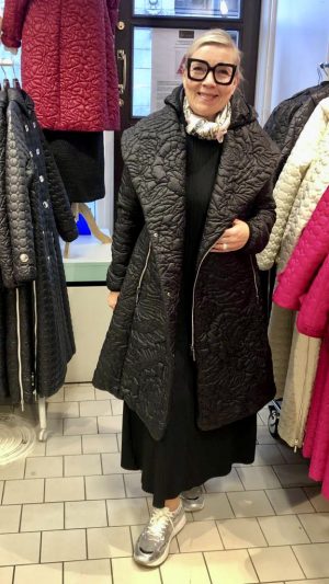 WILMA Black Rose Garden Quilted Coat with shawl collar and detachable hood front open