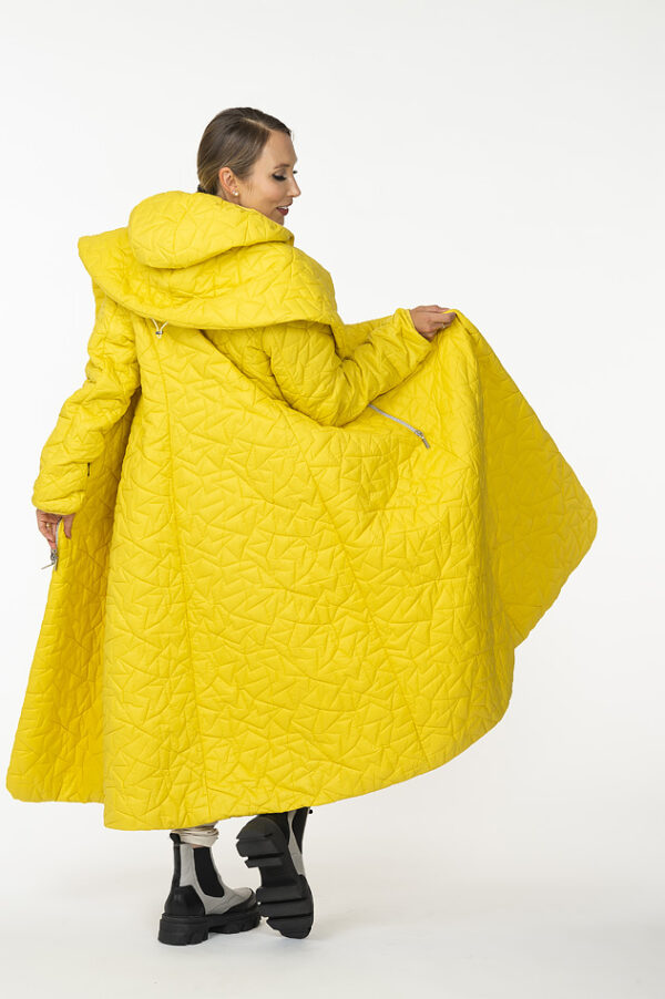 QUEEN Yellow Quilted Coat with shawl collar and detachable hood - Image 8