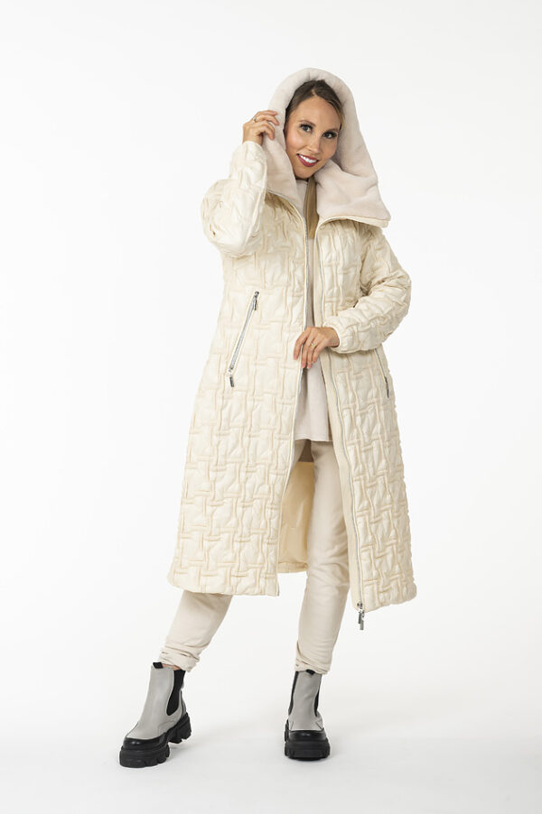 CRYSTAL Cream White Bi-Stretch Quilted Coat with fur hood - Image 3