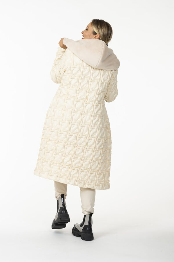 CRYSTAL Cream White Bi-Stretch Quilted Coat with fur hood - Image 6