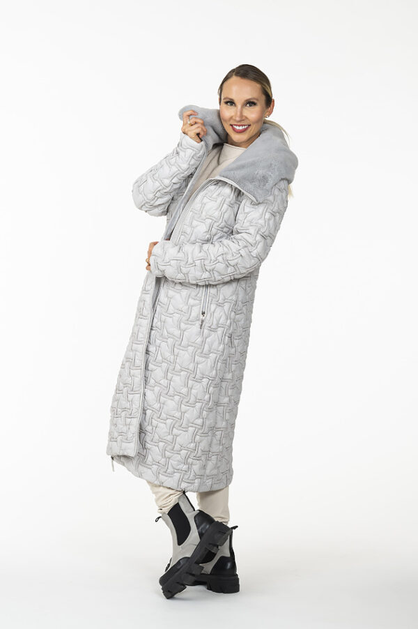 CRYSTAL Silver Grey Bi-Stretch Quilted Coat with fur hood - Image 7