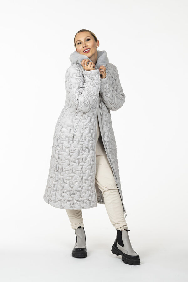 CRYSTAL Silver Grey Bi-Stretch Quilted Coat with fur hood - Image 6