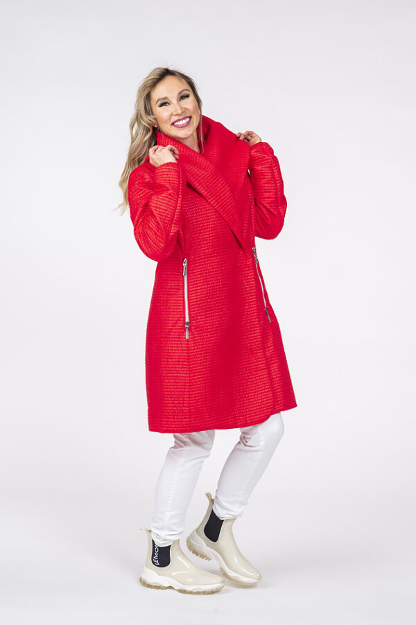 Sofia Bright Red Quilted Jacket with shawl collar - Image 4